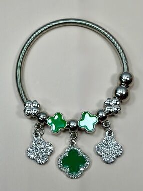 Vibrant Silver and Green Clover Bracelet